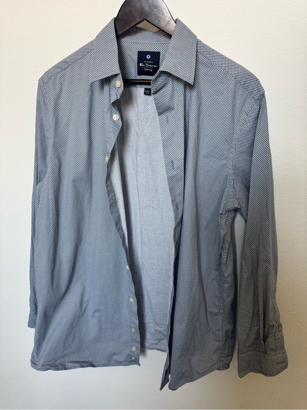 Ben Sherman Light Blue and White Patterned Dress Shirt